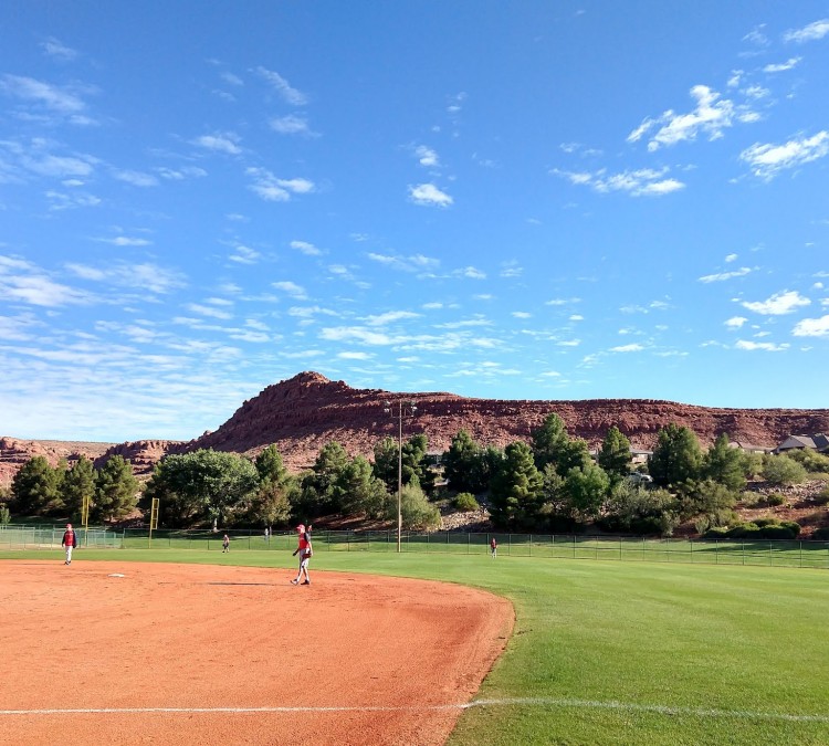 the-canyons-softball-fields-photo